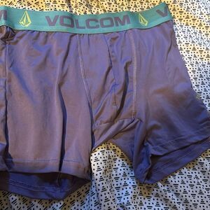 New Volcom size small boxers